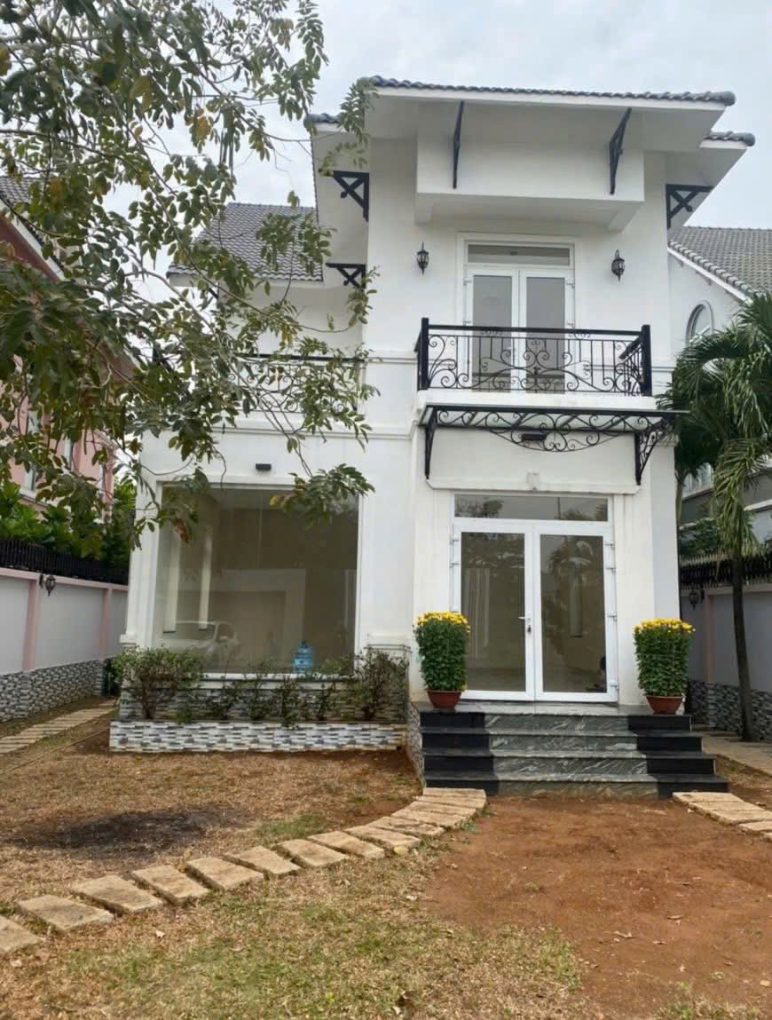 Cần bán Nhà mặt tiền Phường Phú Hữu, Quận 9, Diện tích 444m², Giá 033.5 Tỷ 3