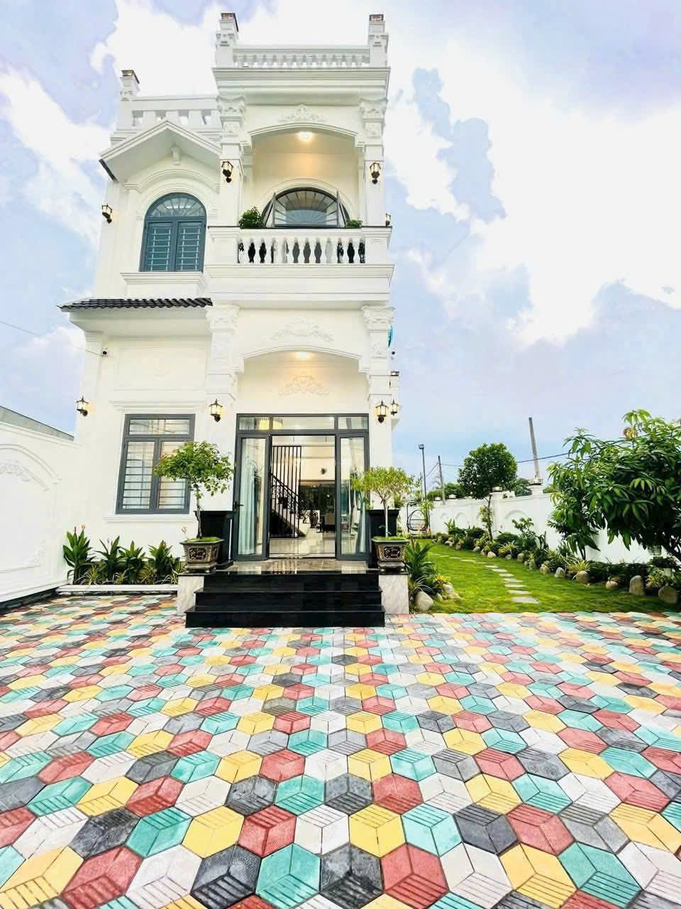 Biệt thự (12x37) góc 2 mặt tiền, đường nhựa 12m thông, Tân Hiệp 39-40, HM