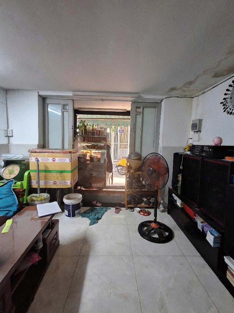 Nhà Hẻm Lâm Văn Bền, Quận 7: 36m2, 3 Tầng, 4PN, Giá Hời Chỉ 4.5 Tỷ, Sổ Đỏ 4