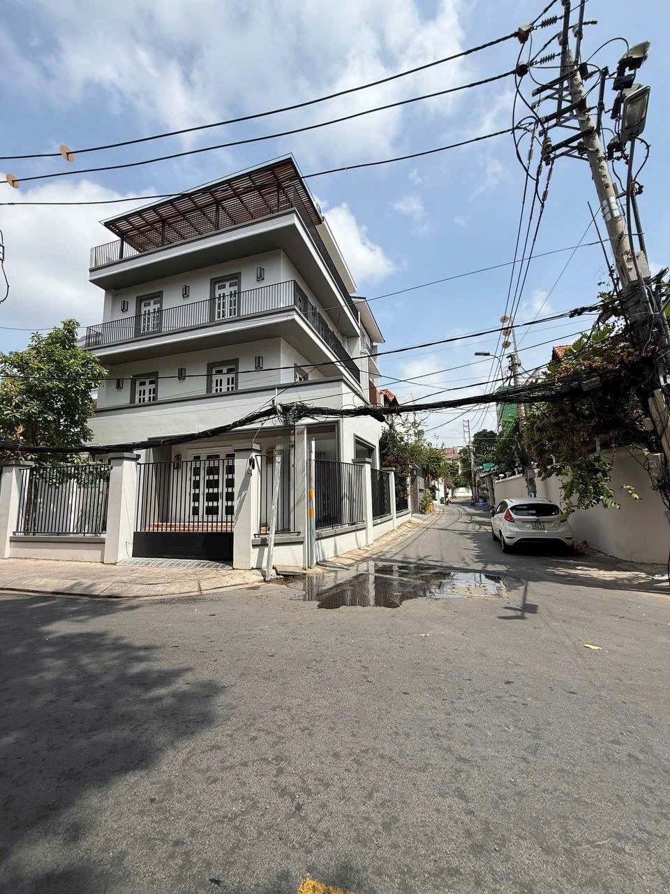 Cho thuê Nhà mặt tiền Phường Thảo Điền, Quận 2, Diện tích 174m², Giá Thương lượng 9