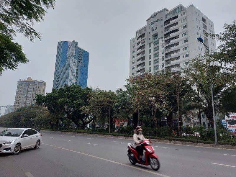 BÁN NHÀ MẶT PHỐ VÕ CHÍ CÔNG, LÔ GÓC GIAO LẠC LONG QUÂN, MT 14M, KINH DOANH ĐỈNH, GIÁ 45 TỶ 8