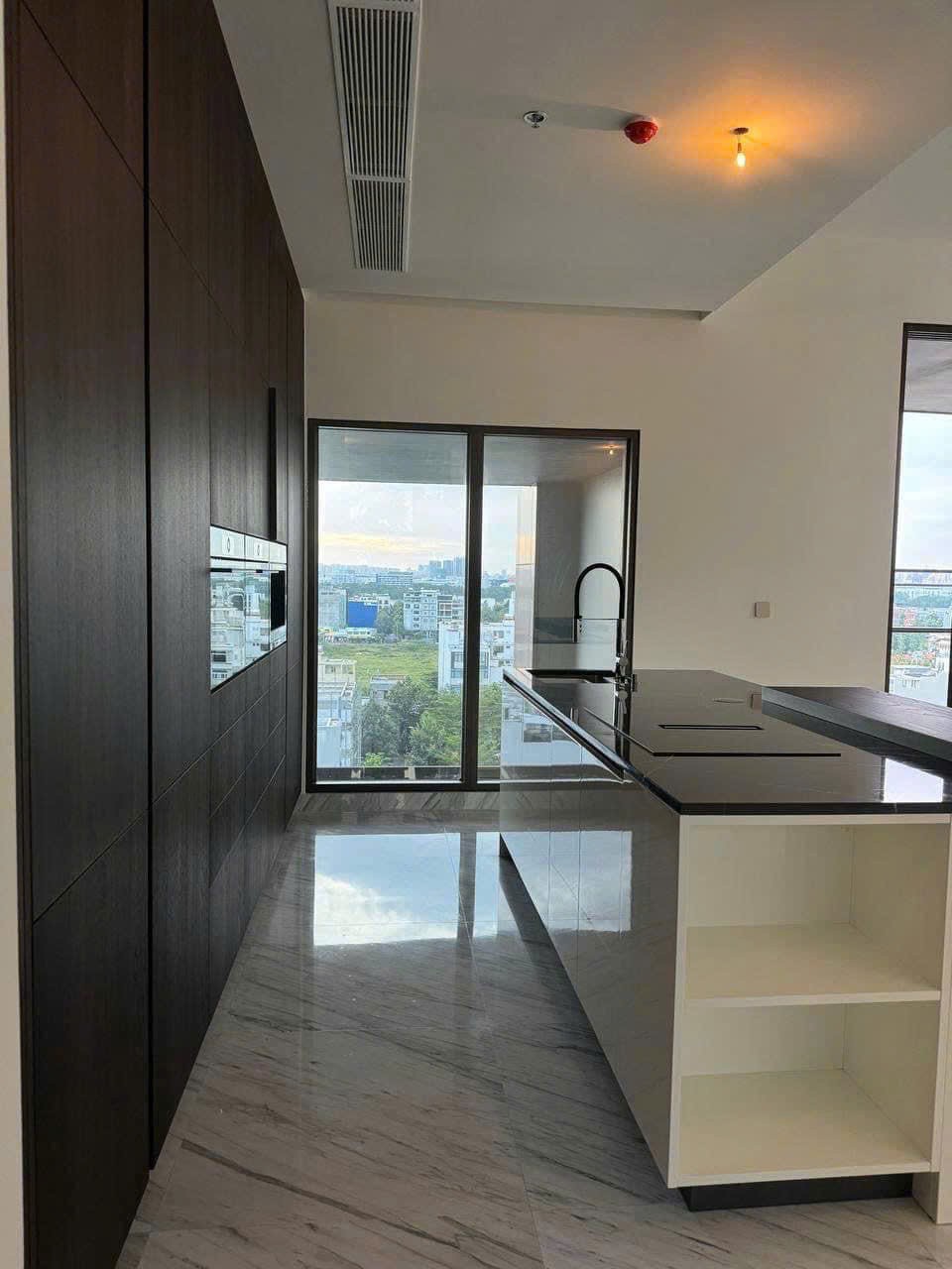 Cho thuê Căn hộ chung cư Quận 2, Hồ Chí Minh, Diện tích 325m², Giá Thương lượng 7