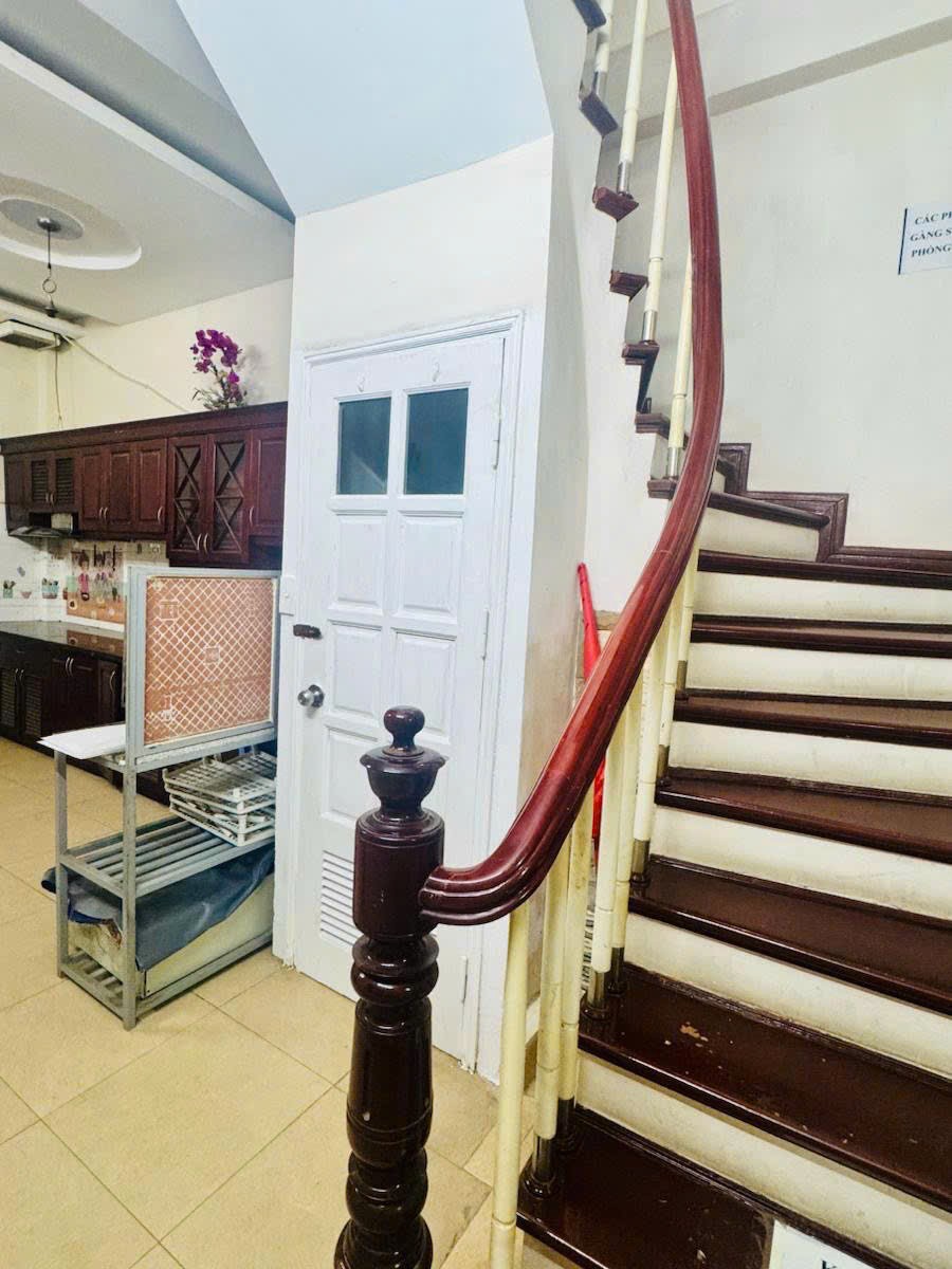 Bán nhà Phan Đình Giót ngõ thông gần phố, trước nhà 3,5m 2