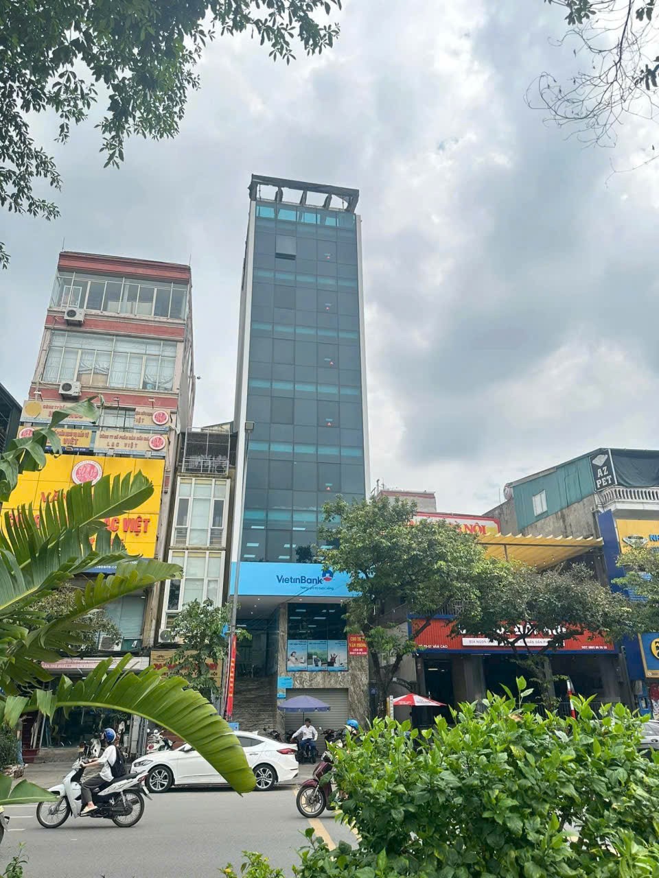 HÀNG HIẾM  SIÊU HIẾM TÒA NHÀ NẰM NGAY MẶT PHỐ VĂN CAO - CẦN TIỀN HẠ GẤP 10TỶ ....DIỆN 2