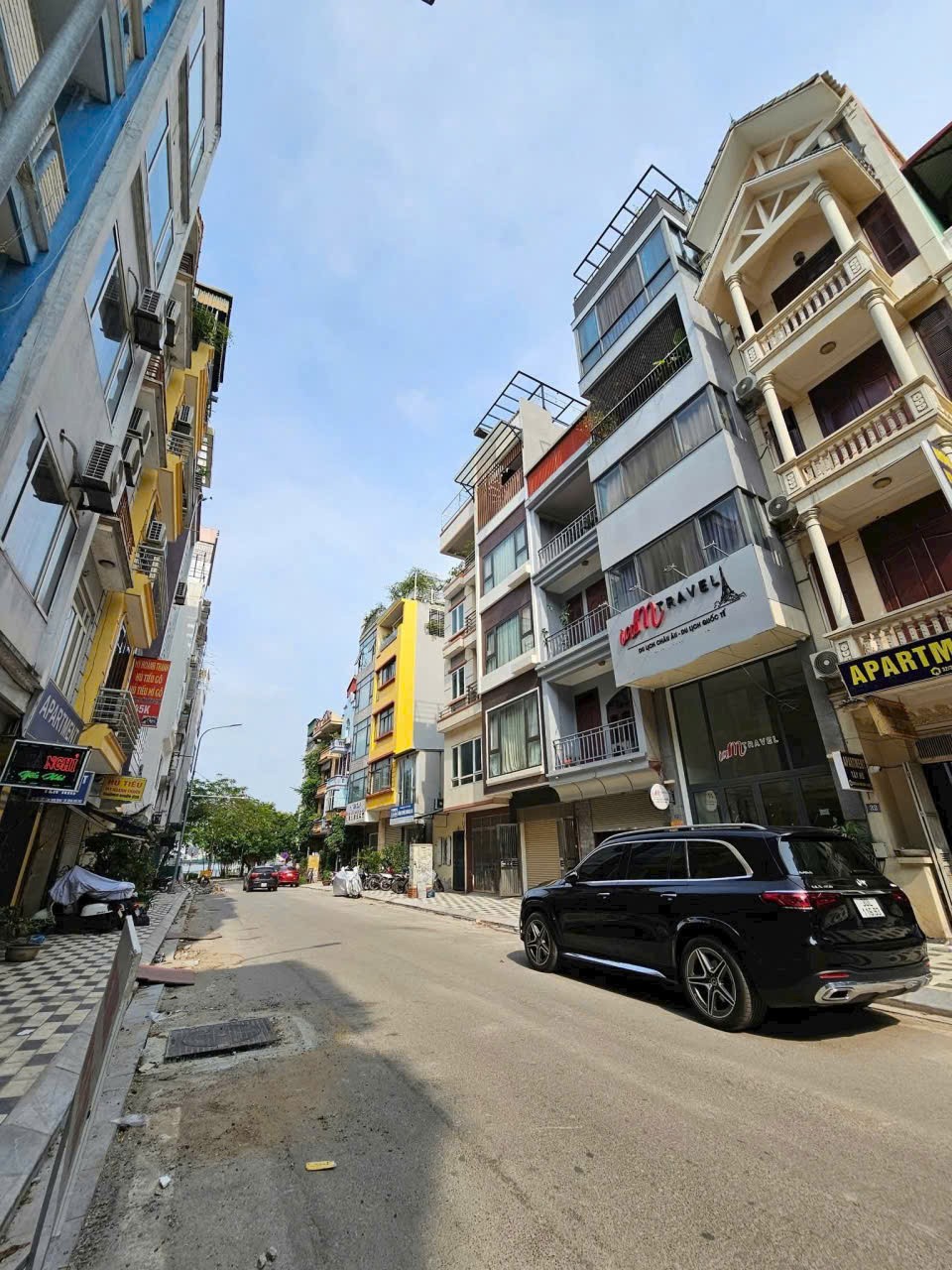 SIÊU PHẨM PHỐ HOÀNG CẦU VỊ TRÍ LÔ GÓC KIM CƯƠNG -  DIỆN TÍCH 100M NHÀ MỚI XÂY 5 TẦNG MẶT TIỀN 6 M