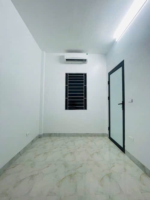 Bán nhà Chùa Láng - Lô góc 8 phòng ngủ 37m 9,2 tỷ 2