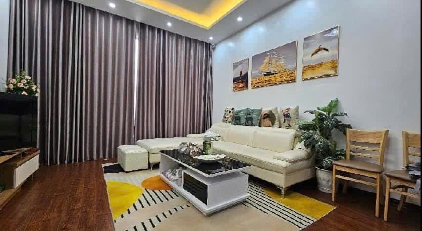Bán nhà phân lô, vỉa hè Ngô Thì Nhậm, Hà Đông. Dt 48m2, 5 tầng, giá 15,2 tỷ 2