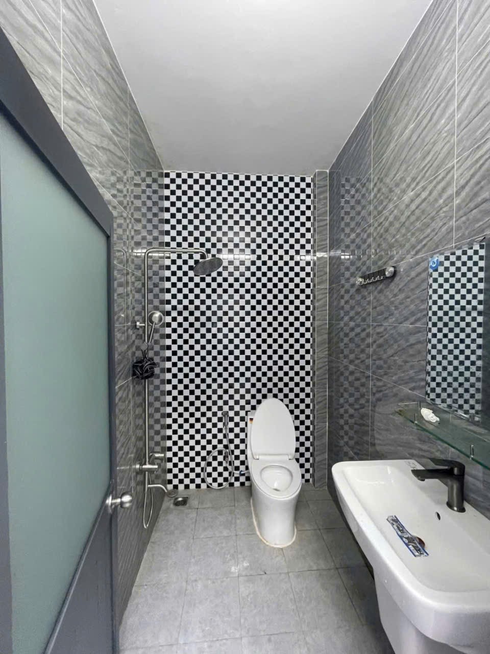 Nhà đẹp xã Mỹ Lộc, Cần Giuộc , Long An dt 96m2 2pn 2wc giá 1,5 tỷ