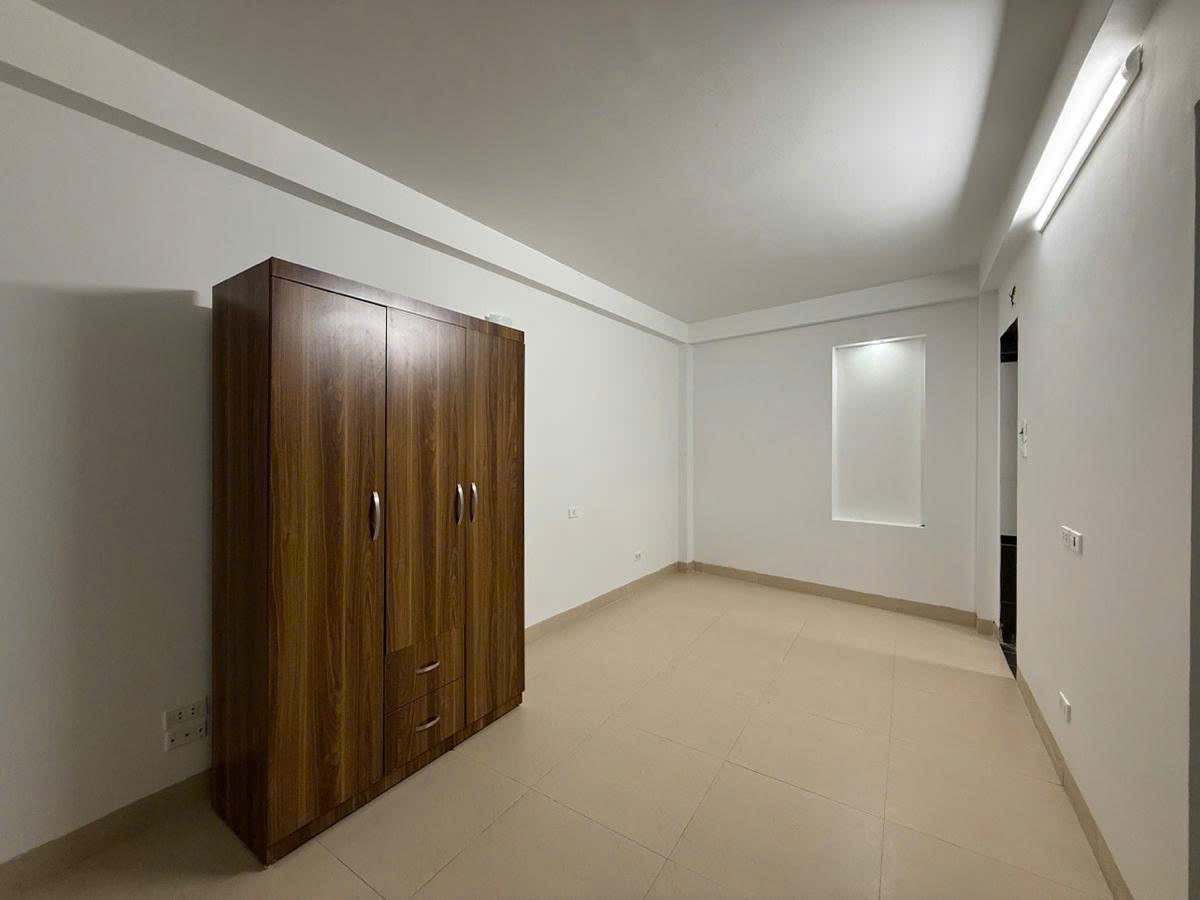 Bán nhà Vương Thừa Vũ - Khu phân lô quân đội 6 tầng giá 7,65 tỷ 2