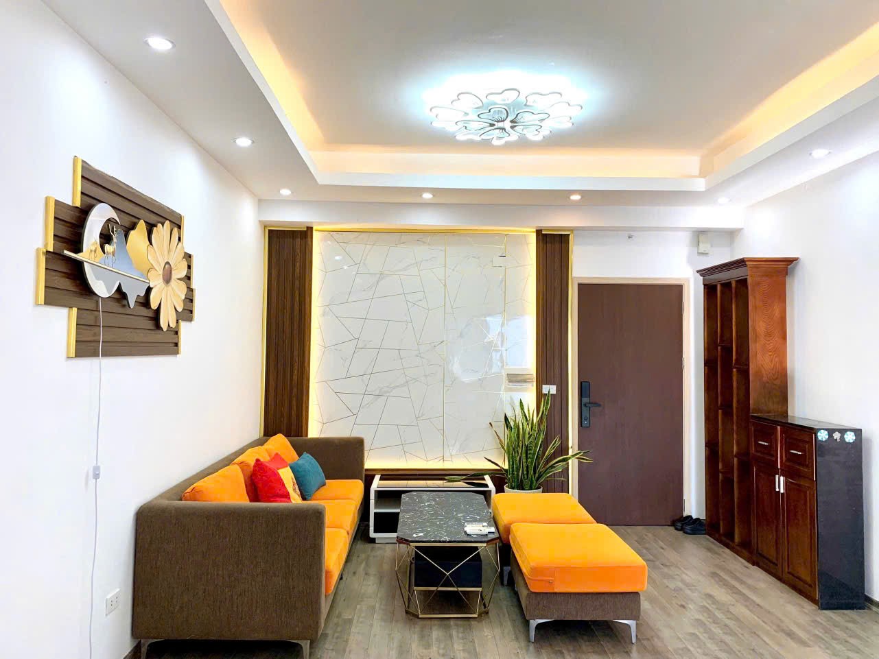 Bán căn góc full nội thất  khu 6 tòa mới chung cư Thanh Hà