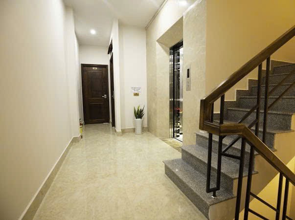 CHO THUÊ KHÁCH SẠN NGUYỄN THỊ NGHĨA P. XUÂN HƯƠNG - ĐÀ LẠT - 8PN 2