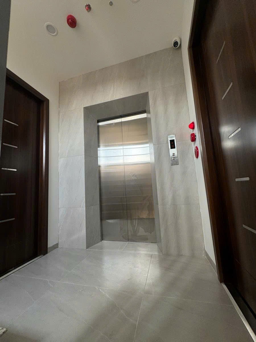 BÁN TÒA PARTMENT PHỐ TRÍCH SÀI, LÔ GÓC, DÒNG TIỀN KHỦNG, DT 100M2 x 9T* GIÁ 41 TỶ 9