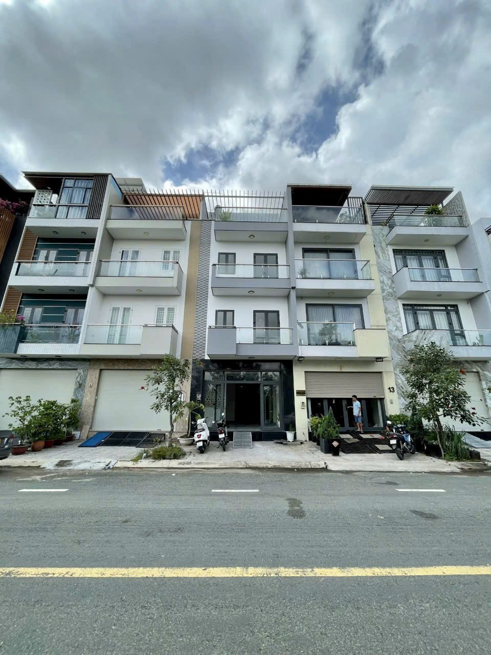 Cần bán Nhà mặt tiền Phường Phú Thuận, Quận 7, Diện tích 85m², Giá 16,49 Tỷ 7