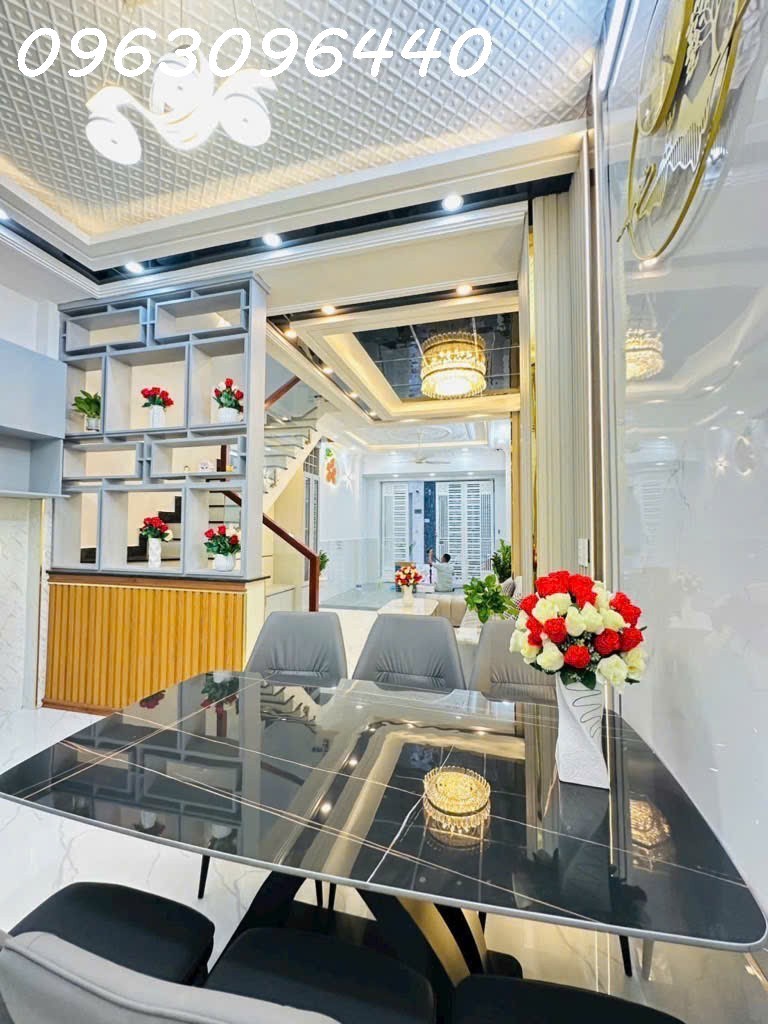 Bán Gấp Nhà Hẻm Huỳnh Tấn Phát, Nhà Bè: 4 Tầng, 4PN, 52m2, Sổ Đỏ, Giá Chỉ 6.4Ty 4