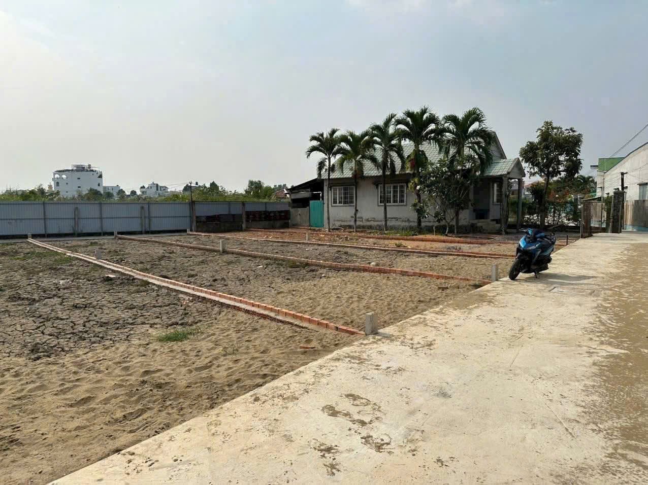 3 nền thổ cư hẻm beton thị trấn Cần Giuộc dt 109m2 -118m2 -125m2 giá 1,85 tỷ / nền