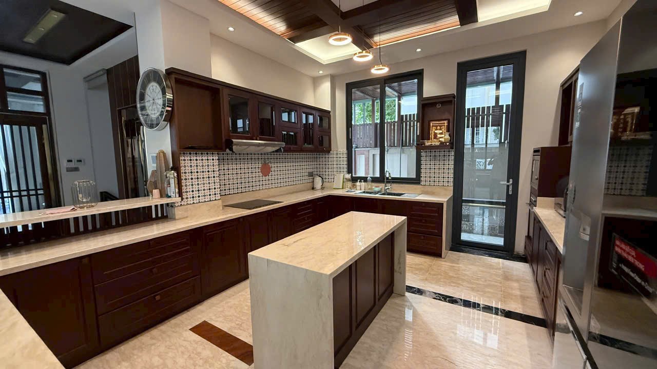 Cho thuê Biệt thự Phường Phú Mỹ, Quận 7, Diện tích 352m², Giá 260 Triệu/tháng 2
