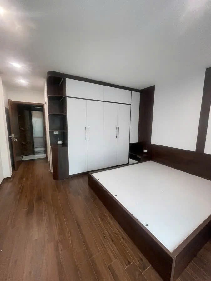 NHÀ ĐẸP Ô TÔ VÀO NHÀ  Phúc Lợi 37 m2 X 6 tầng mặt tiền 4m, 8.6 tỷ Long Biên. 4