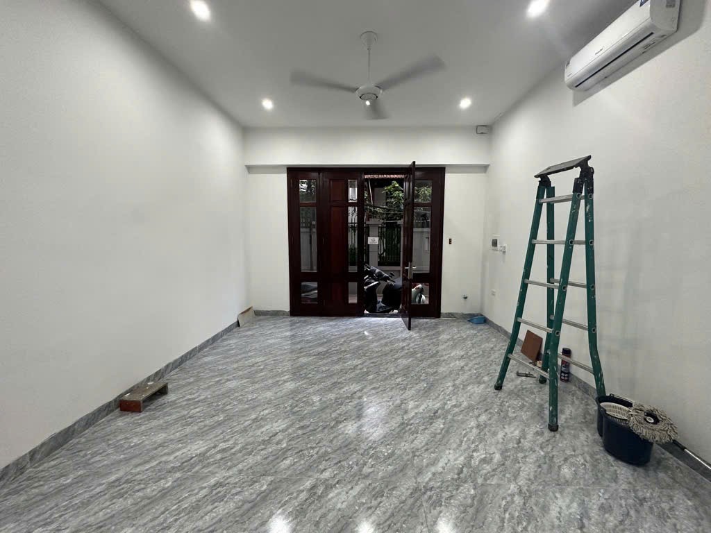 Nhà Tứ Liên - Tây Hồ - 5 tầng - thang máy - chuẩn công năng, về ở luôn giá 9,4 tỷ 3