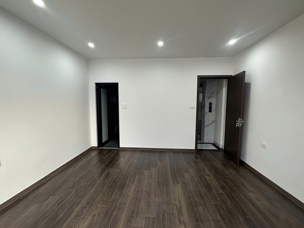 Nhà Tứ Liên - Tây Hồ - 5 tầng - thang máy - chuẩn công năng, về ở luôn giá 9,4 tỷ 4