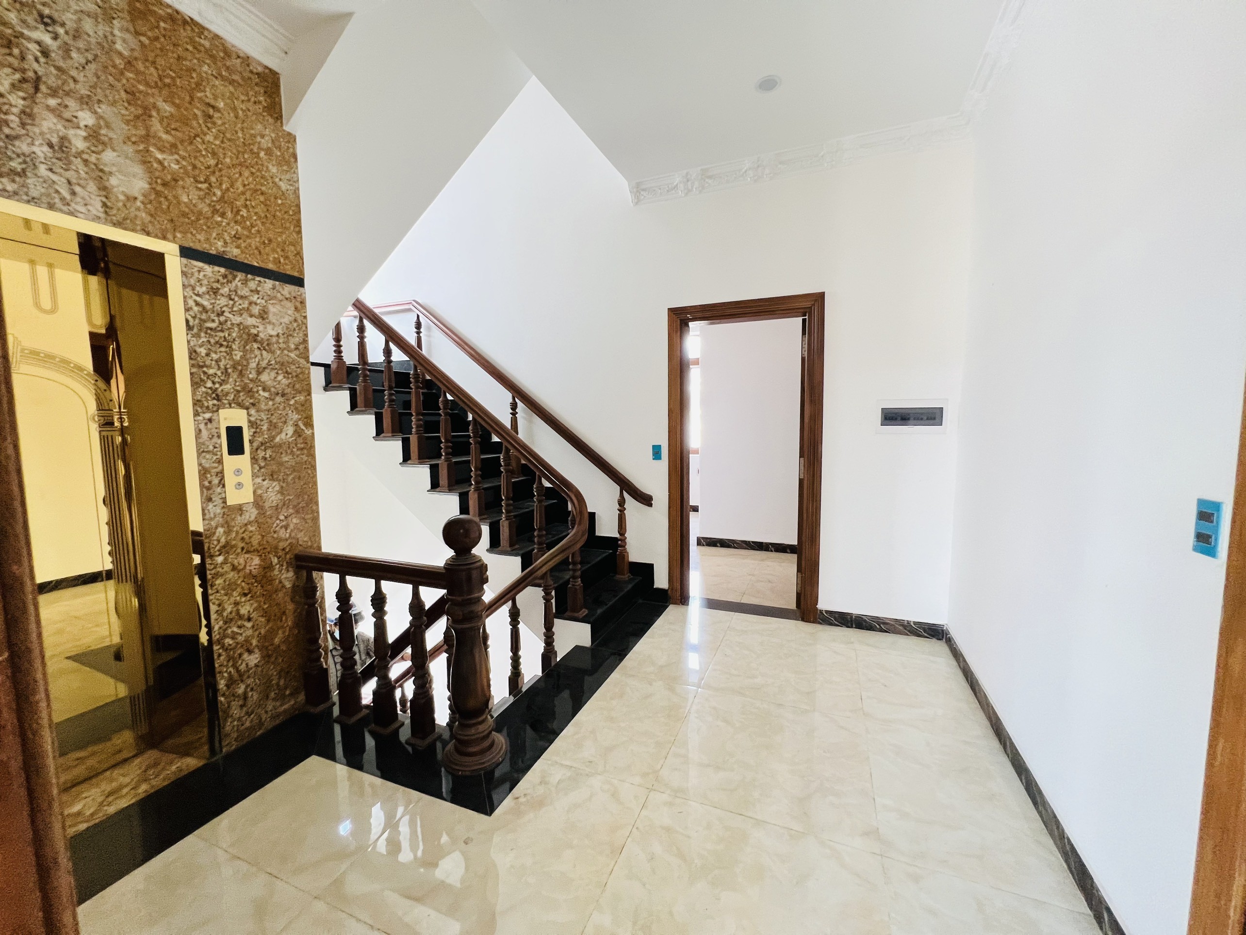 Cho thuê Biệt thự Phường Phước Long B, Quận 9, Diện tích 270m², Giá 40 Triệu/tháng 3