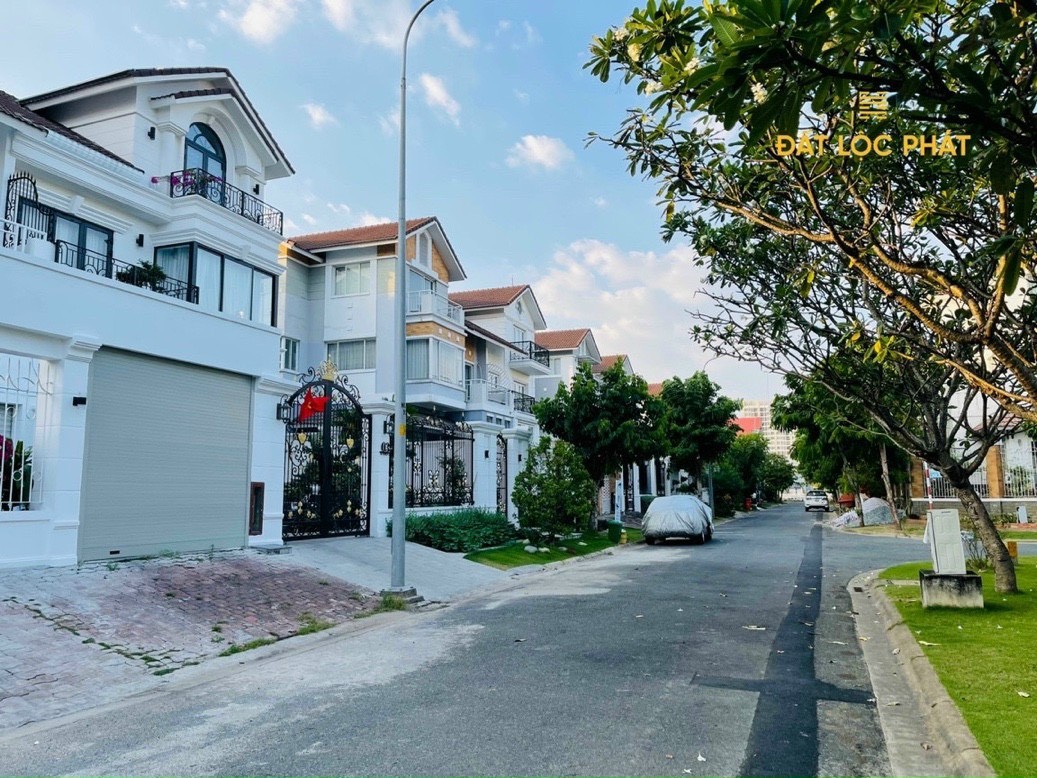 Cần bán Biệt thự Quận 7, Hồ Chí Minh, Diện tích 288m², Giá 031 Tỷ