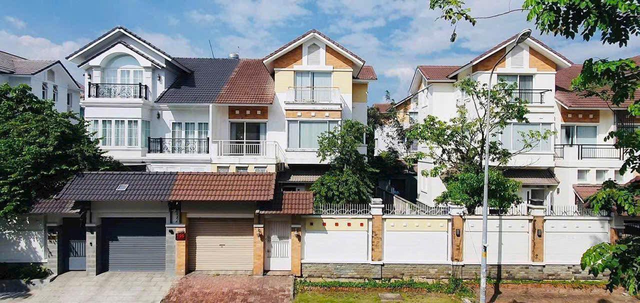 Cần bán Biệt thự Quận 7, Hồ Chí Minh, Diện tích 288m², Giá 031 Tỷ 8