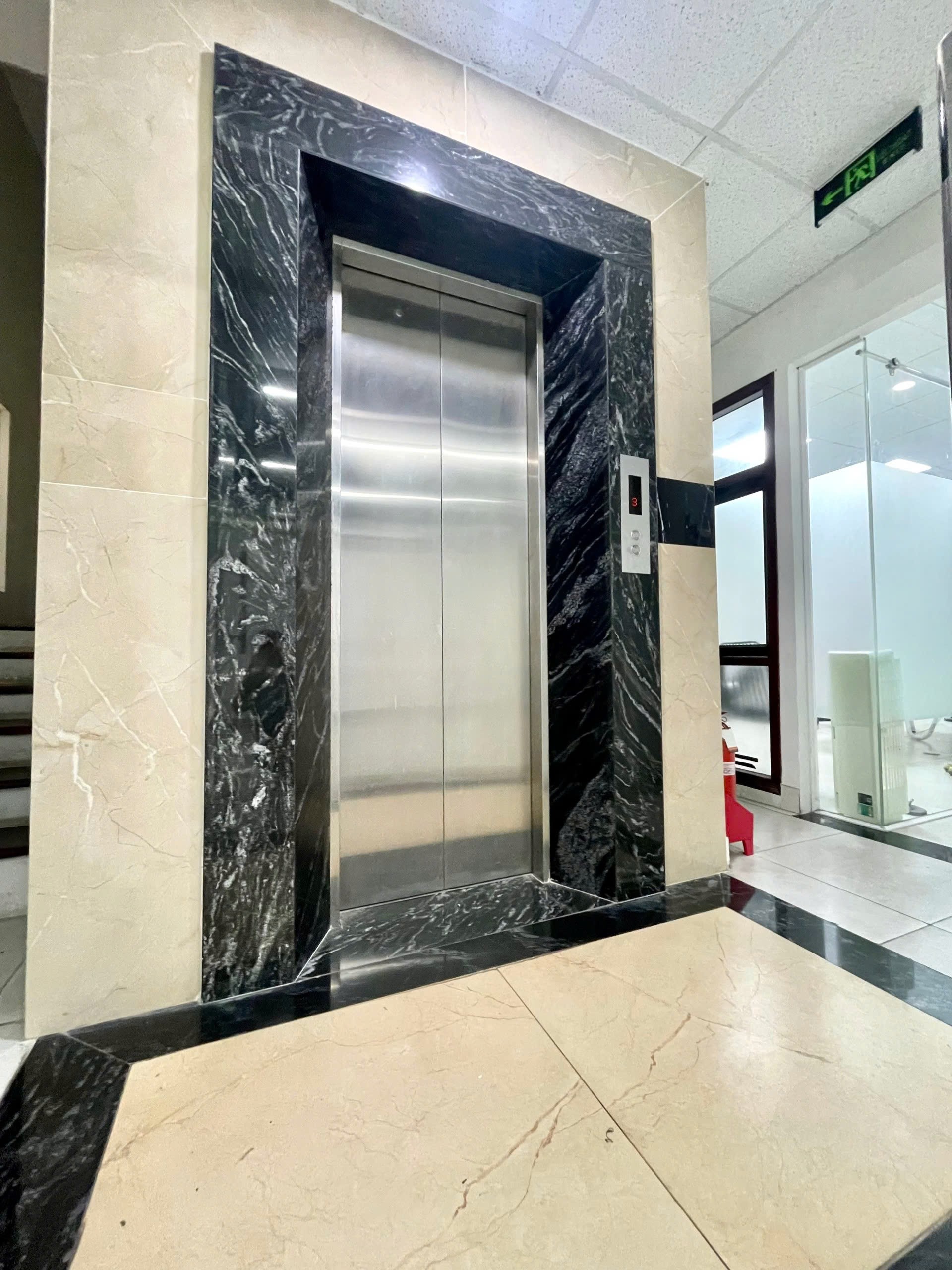Cho thuê Văn phòng Phường 25, Bình Thạnh, Diện tích 301m², Giá 21 Triệu/tháng 7