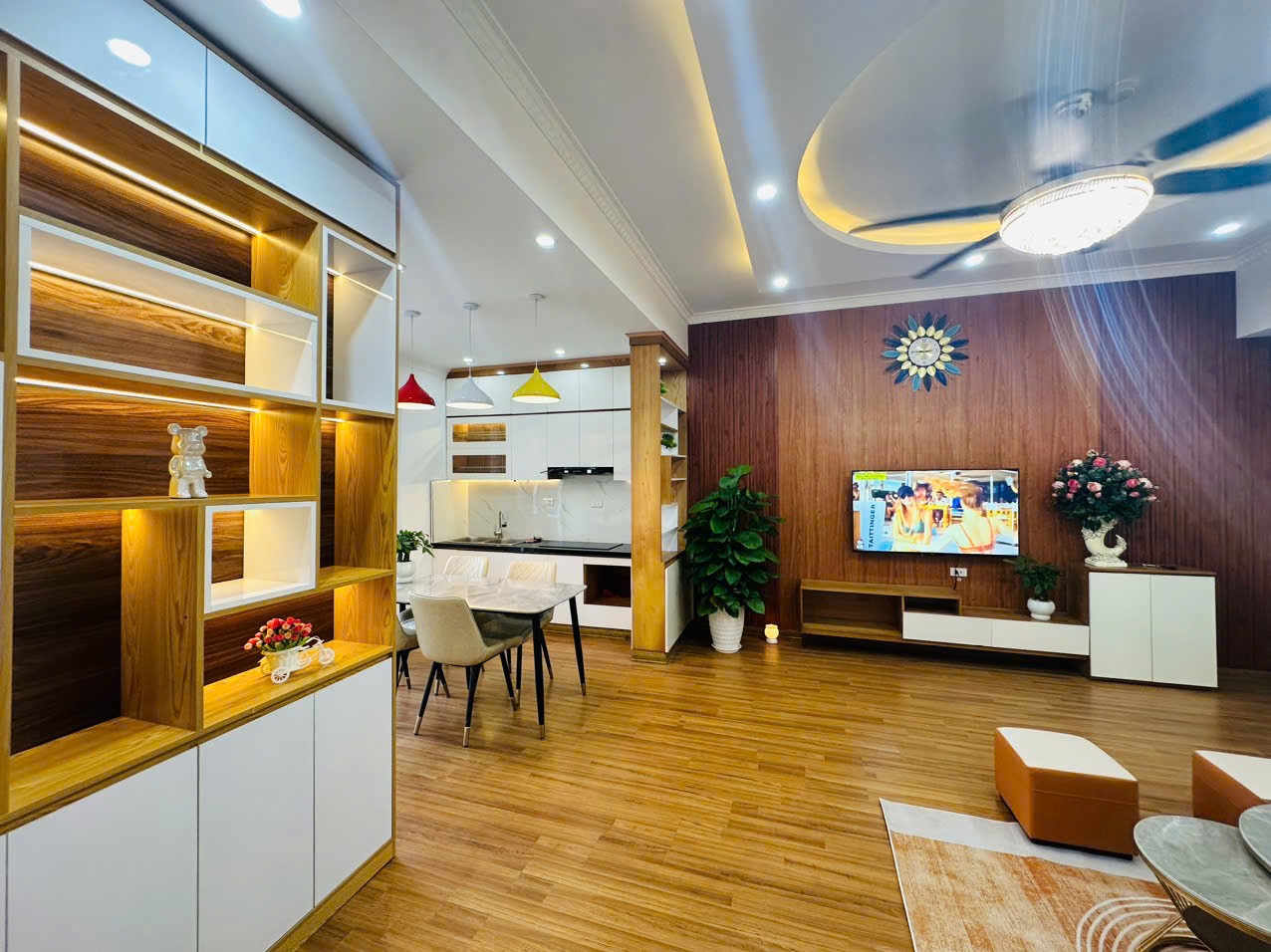 Bán căn hộ góc 76m2, 2,820Tr tại KĐT Thanh Hà- Hà Đông. 2
