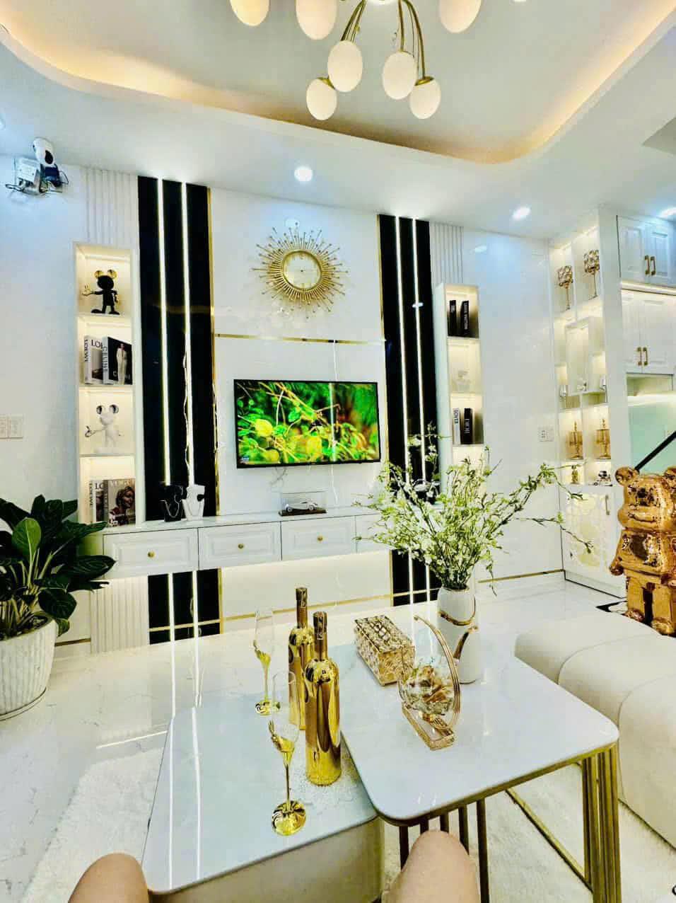 TINH HOA PHÂN KHÚC 8 T.Ỷ NHỈNH - TRUNG TÂM PHƯỜNG PHÚ THUẬN, QUẬN 7 2
