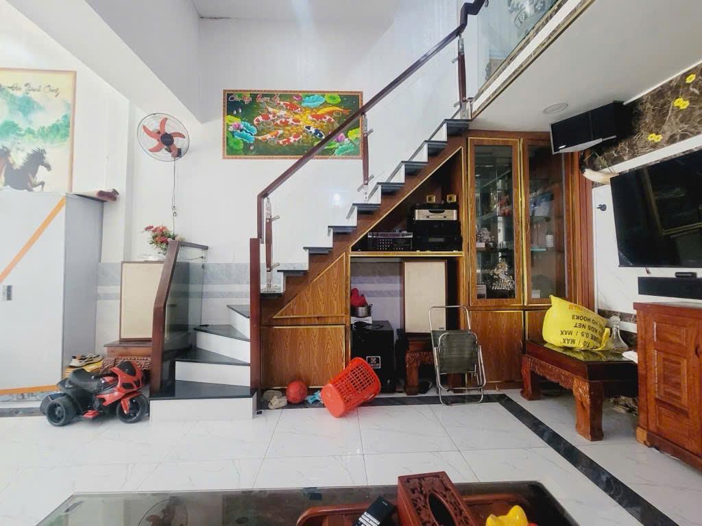 NGAY KHU CHẾ XUẤT TÂN THUẬN, PHƯỜNG TÂN THUẬN (MỚI) NHÀ 2 TẦNG 4PN- 90M2 - nhỉnh 6 tỷ