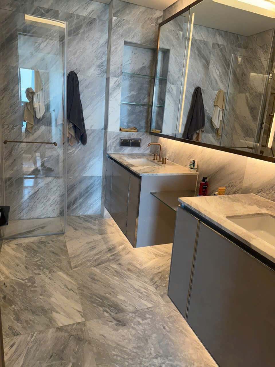 Cho thuê Căn hộ chung cư Phường Bến Nghé, Quận 1, Diện tích 121m², Giá 150 Triệu/tháng 9