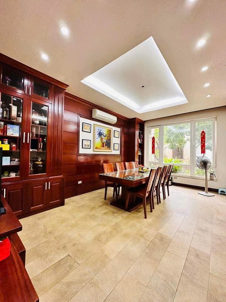 Bán Biệt thự Tây Mỗ 201m2 - 4 tầng, vị trí đẹp Kinh doanh, giá 32.5 tỷ 2