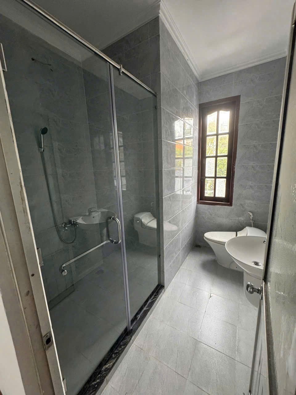 Cho thuê Nhà mặt tiền Phường Linh Trung, Thủ Đức, Diện tích 171m², Giá 019 Triệu/tháng 6