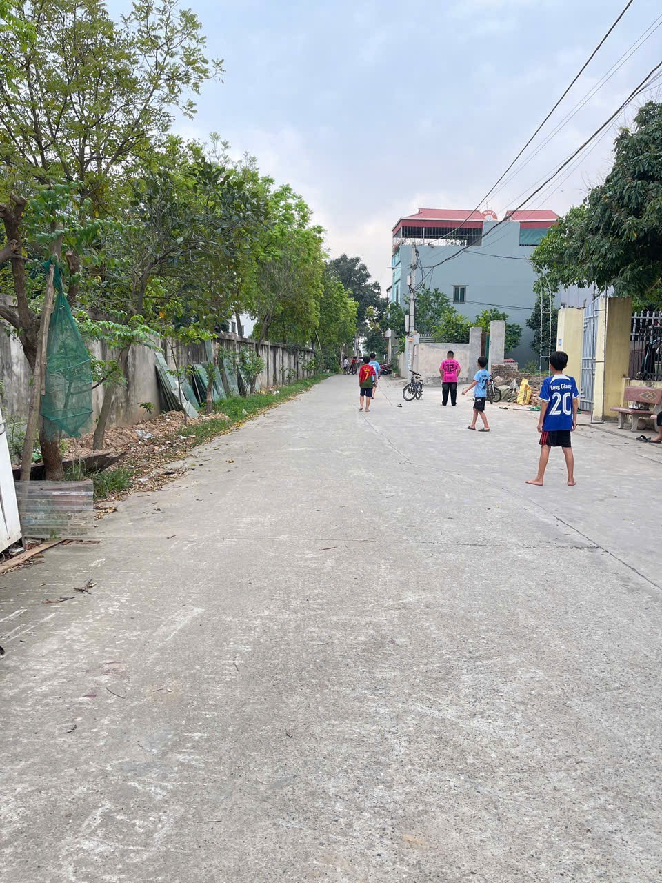 Bán đất thôn Gia Tân, Quang Minh, Mê Linh, HN. Lô góc, mặt tiền kinh doanh. DT 54m, giá 3,7 tỷ. 2