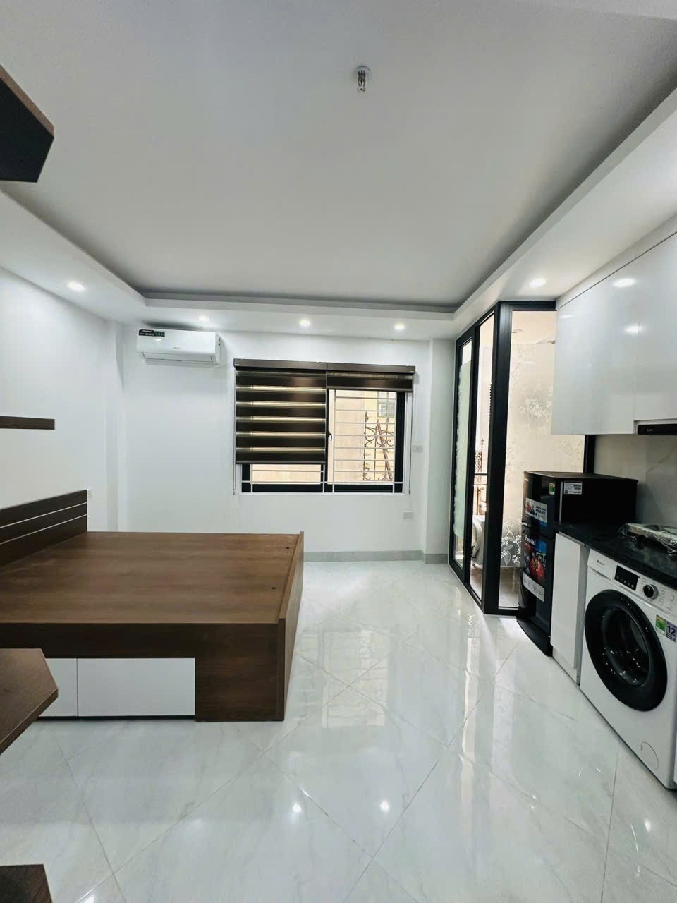 BÁN NHÀ 7 TẦNG THANG MÁY – NGAY HỒ TÂY – DÒNG TIỀN 65TR/THÁNG 3