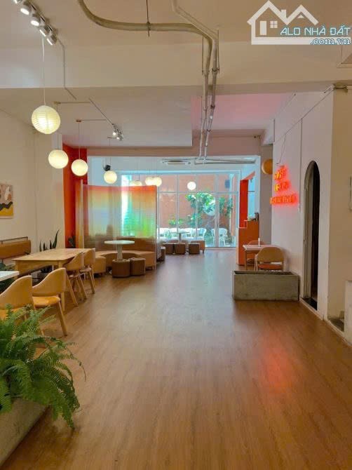 Cho thuê Nhà mặt tiền Phường Thảo Điền, Quận 2, Diện tích 180m², Giá 055 Triệu/tháng 2