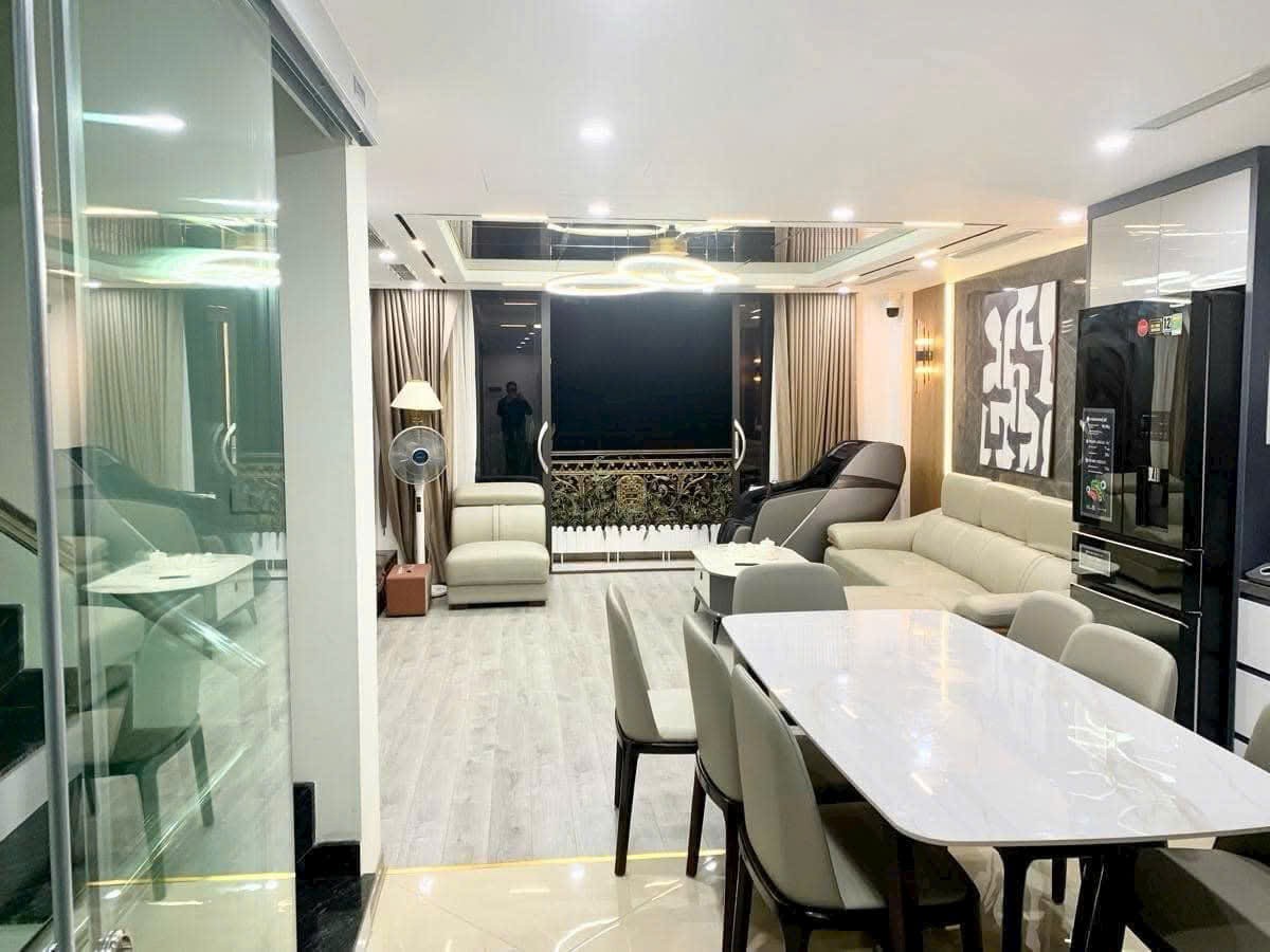 MẶT PHỐ CÁT LINH, PHAN PHÙ TIÊN NẰM CHÍNH TRUNG TÂM QUẬN ĐỐNG ĐA NHÀ CỰC MỚI VỊ TRÍ CỰC VIP CẢ 2