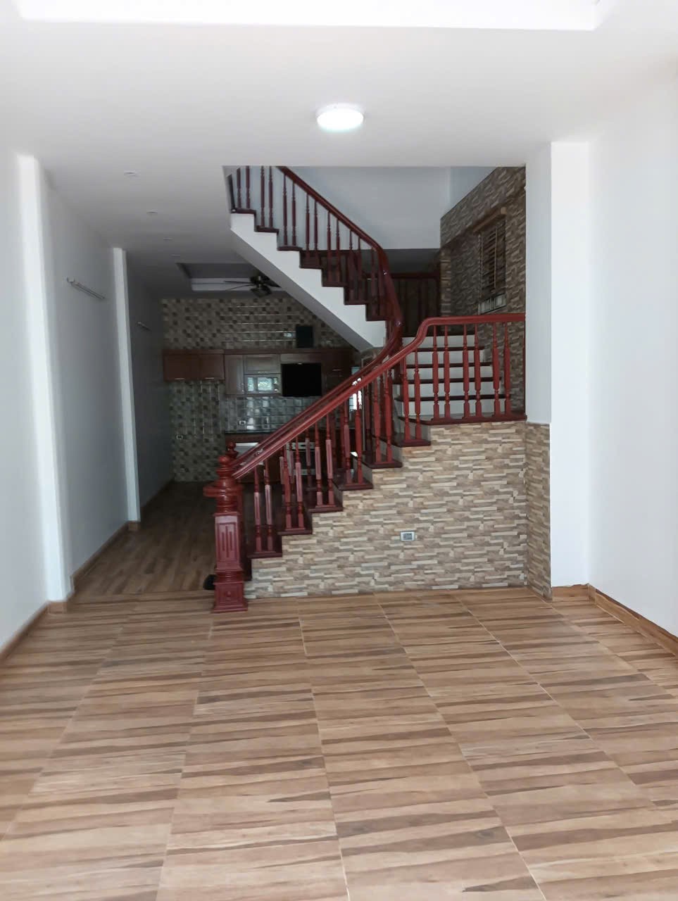 Bán gấp MẶT NGÕ 48m giá 8.9  tỷ Ô TÔ KINH DOANH PHỐ Trung Liệt Đống Đa. 3
