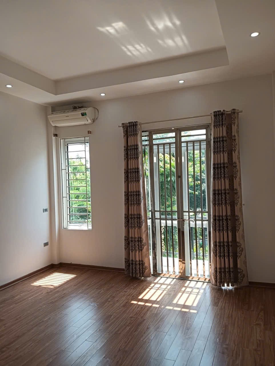 Bán gấp MẶT NGÕ 48m giá 8.9  tỷ Ô TÔ KINH DOANH PHỐ Trung Liệt Đống Đa. 2