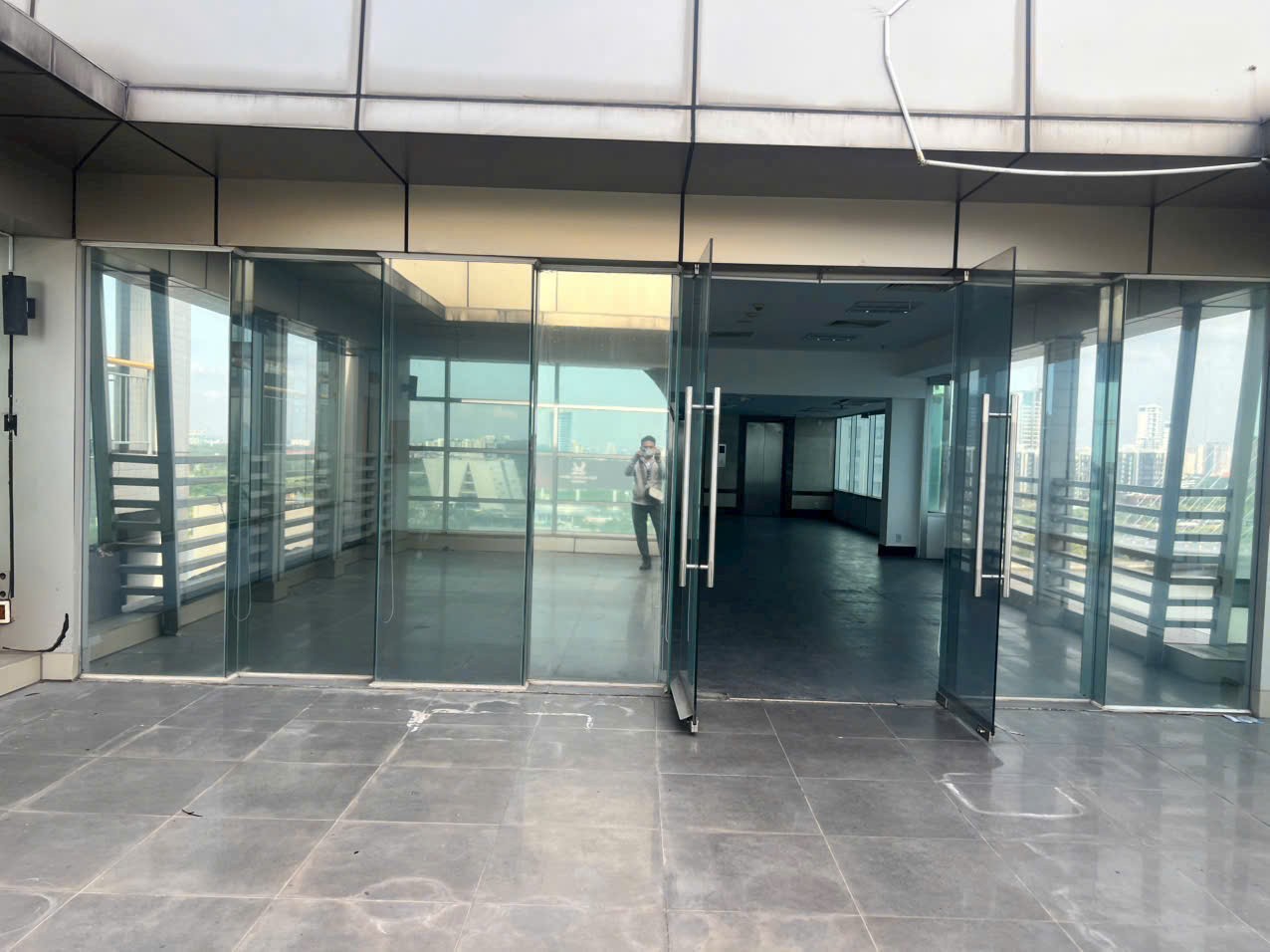 Cho thuê Nhà mặt tiền Phường Bến Nghé, Quận 1, Diện tích 320m², Giá 1.5 Tỷ 3