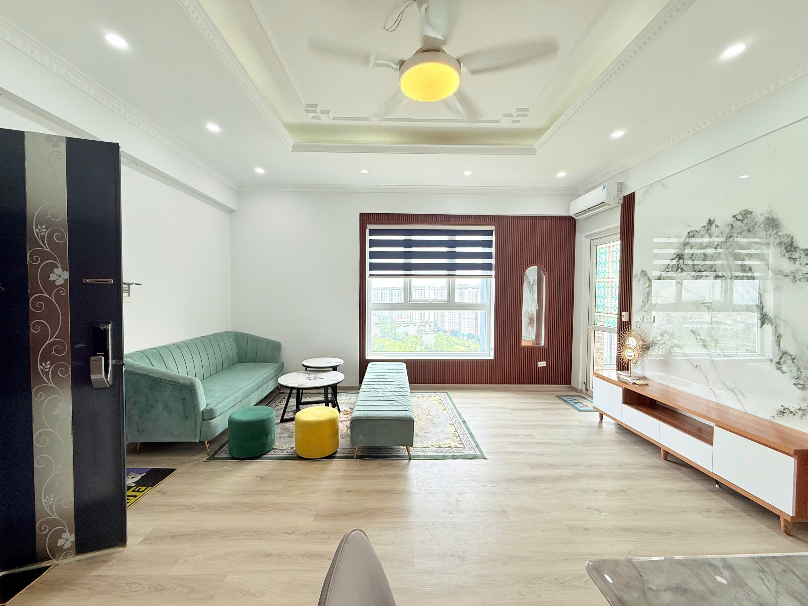 Chính chủ bán nhanh căn góc view hồ tầng 18,full nội thất  tại Thanh Hà Mường Thanh 3