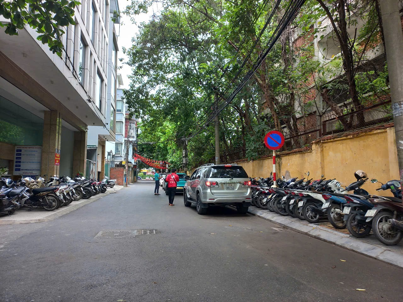 BÁN NHÀ THANH XUÂN, GẦN NGÃ TƯ NGUYỄN TRÃI, NGUYỄN XIỂN,  86 M2 MT8M, OTO KINH DOANH, 27.4 TỶ 2
