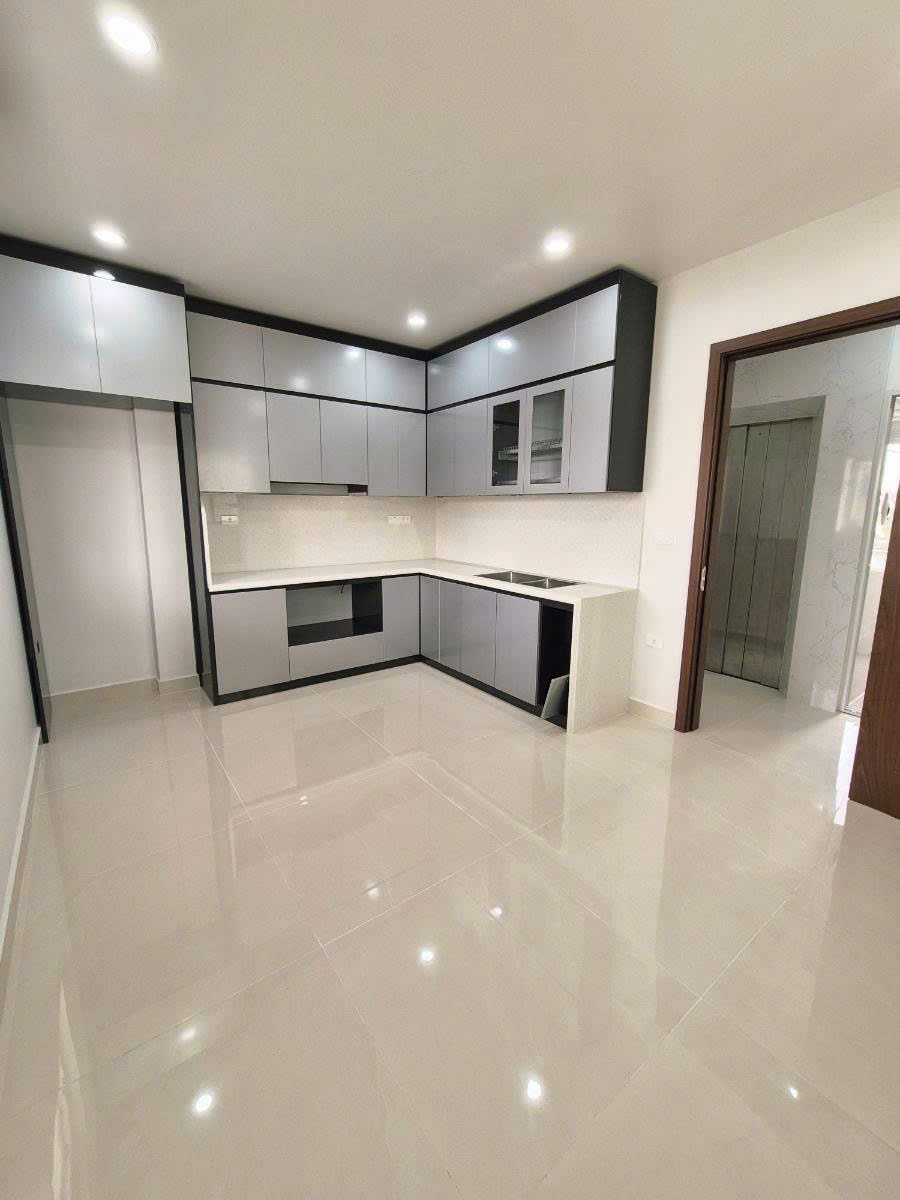 Bán nhà Tôn Đức Thắng mặt ngõ kinh doanh 30m ra phố 45m xây 6 tầng thang máy 2