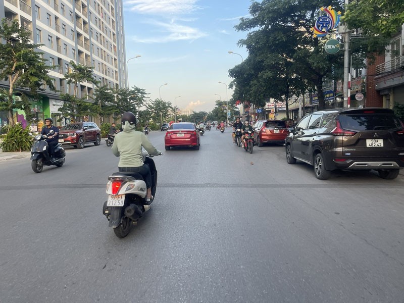 Bán Shophouse Sông Hồng: 90m2 mặt phố Thành Trung. Vị trí đẹp, đang cho thuê 25tr/tháng 5