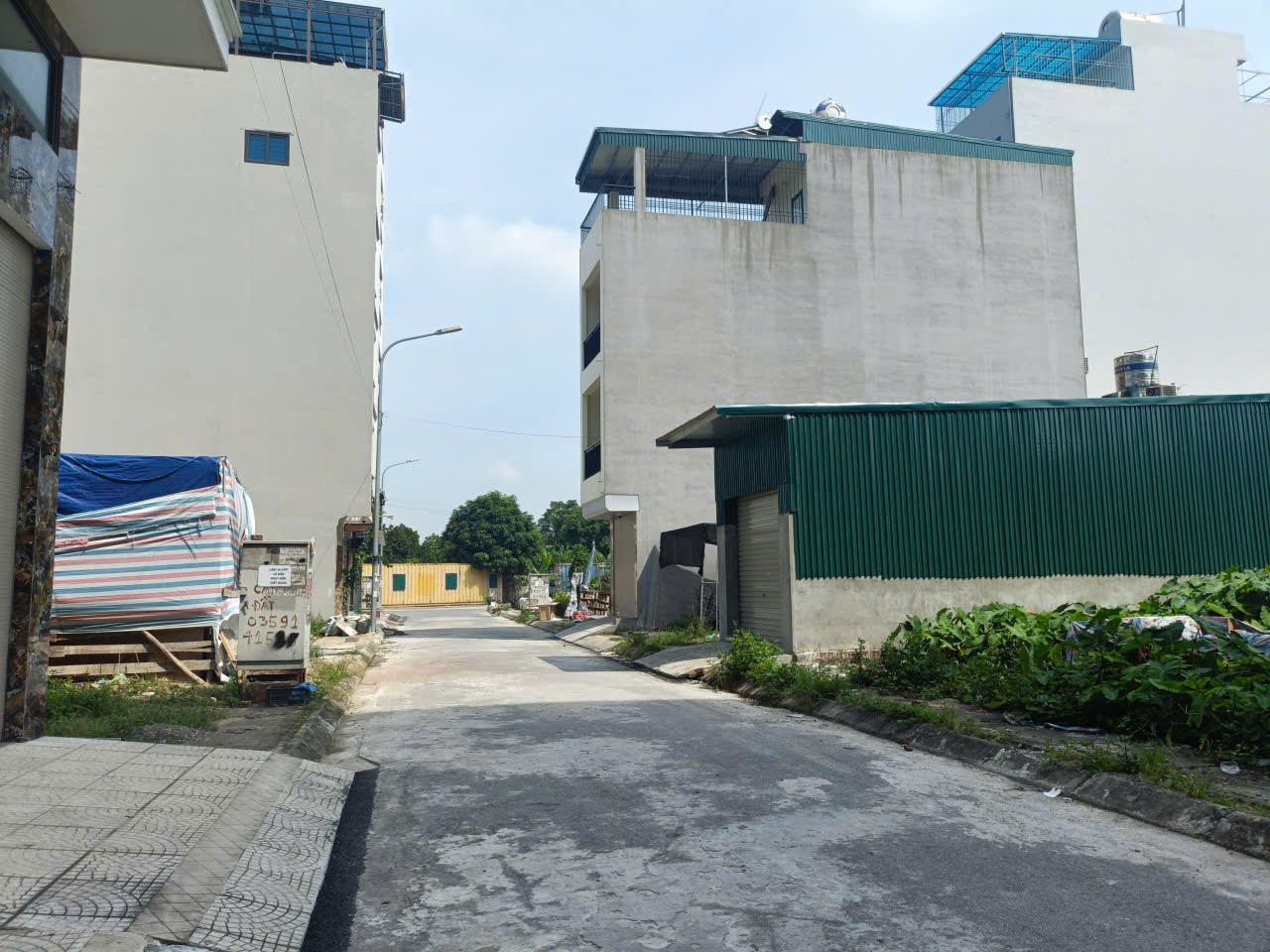 ĐẤT D.VỤ 5,5HA TRẠM TRÔI  140M, VỈA HÈ, 2 ÔTÔ TRÁNH  GIÁ 133 Tr/m2 2
