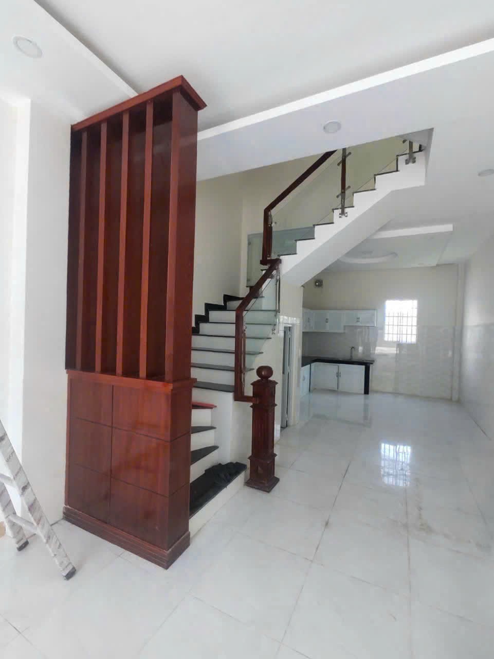 Nhà hxh đường Bưng Ông thoàn phú hữu DT 57m, 3 tầng, giá tốt 2