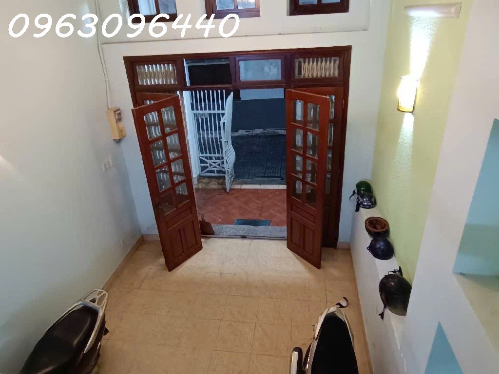 Nhà Mặt Phố Trần Xuân Soạn Q7, 4 Tầng, 52m2, Giá Chỉ 7.4 Tỷ, Sổ Đỏ Trao Tay! 3