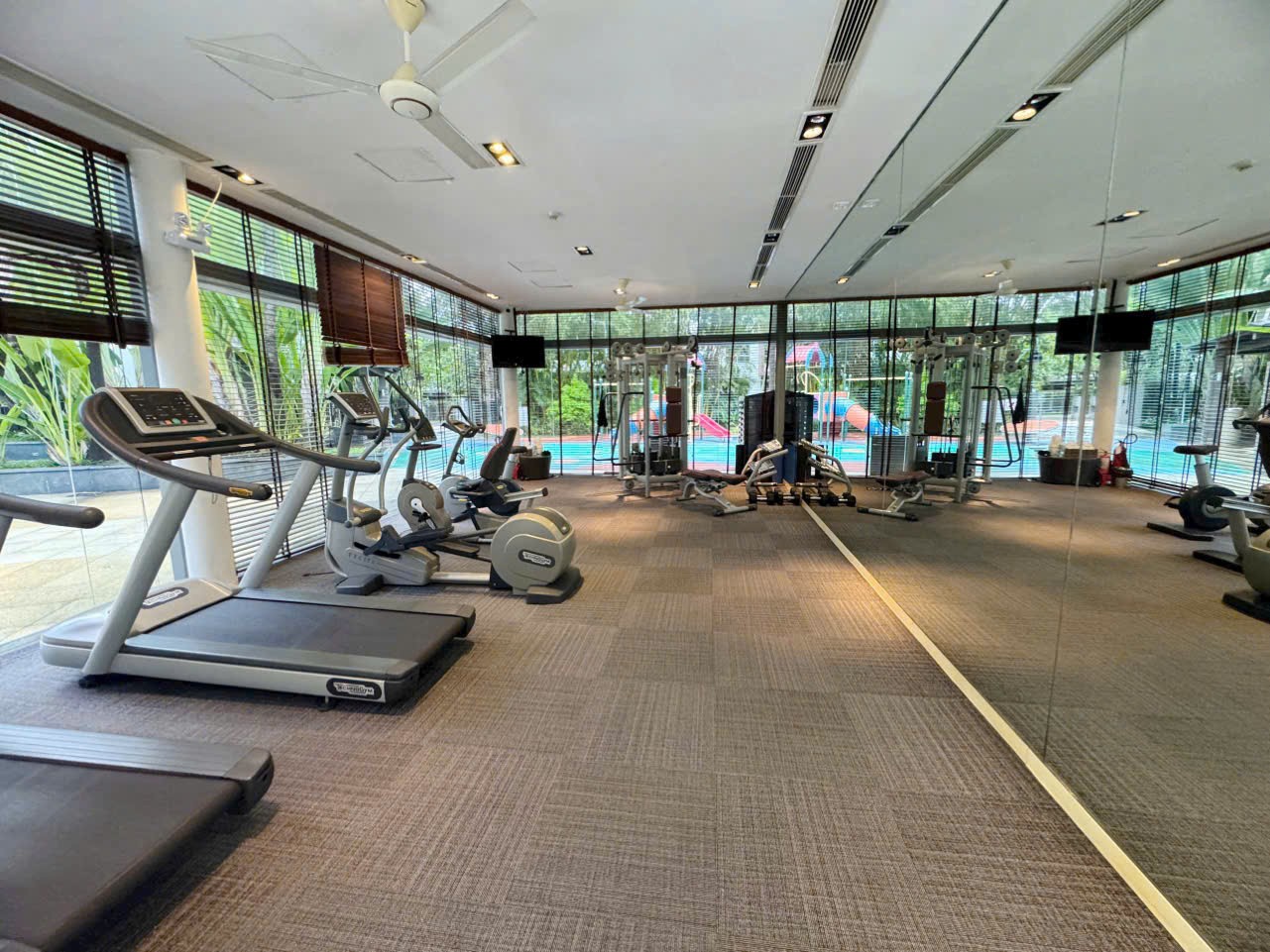 Cho thuê Biệt thự Phường Phước Long B, Quận 9, Diện tích 388m², Giá 60 Triệu/tháng 9