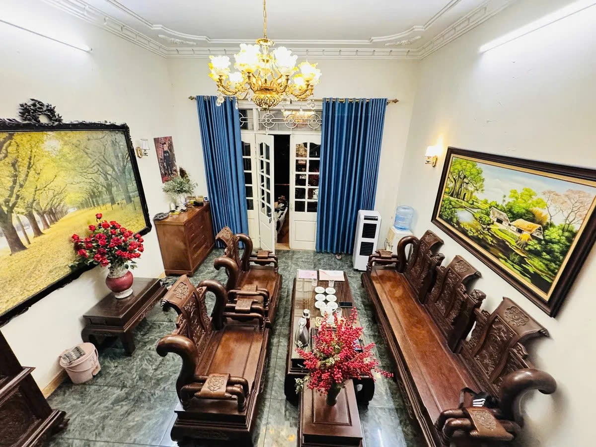 NHÀ ĐẸP PHÂN LÔ Ô TÔ CHÁNH- ĐỖ Phố  Bồ Đề 122 m2 X 4 tầng X 21.2 tỷ Long Biên. 4