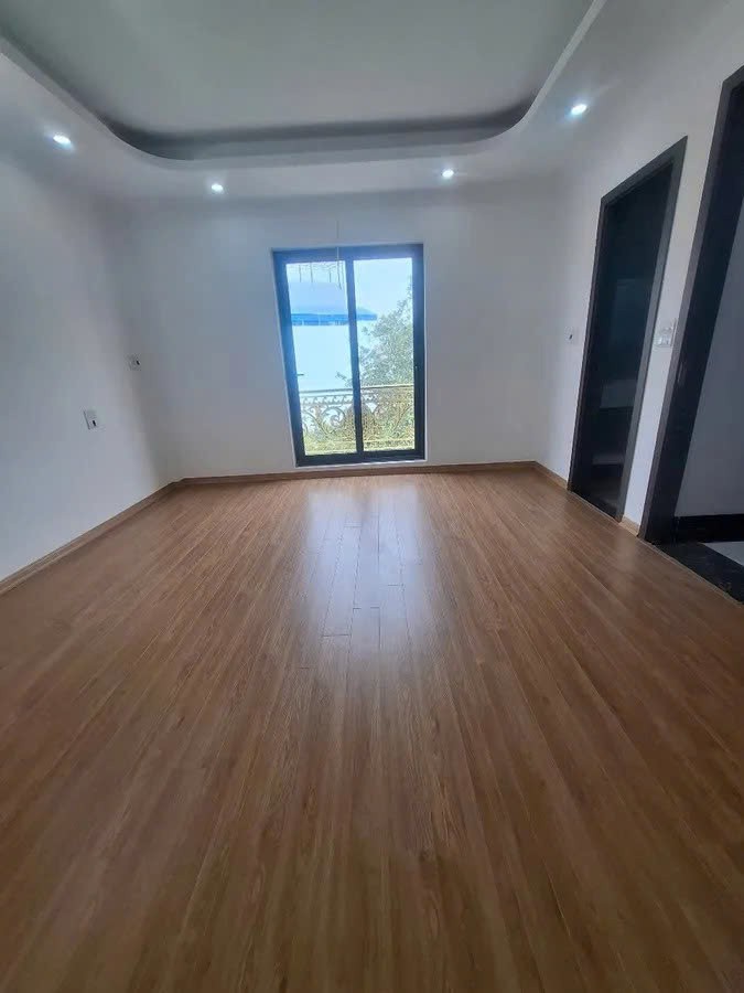 NHÀ ĐẸP Ở LUÔN Phố Nguyễn Văn Linh 35m2 X 6 Tầng X 9.8 tỷ Long Biên. 4